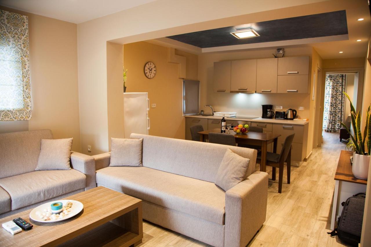 Paporas Apartments 스보로나타 외부 사진