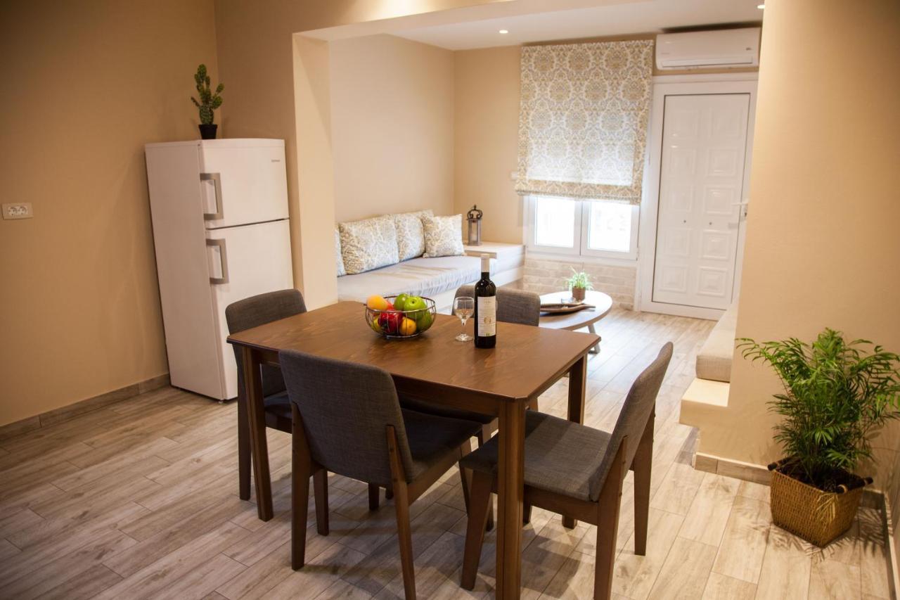 Paporas Apartments 스보로나타 외부 사진