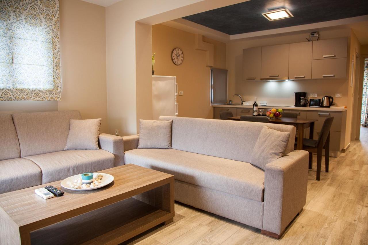 Paporas Apartments 스보로나타 외부 사진